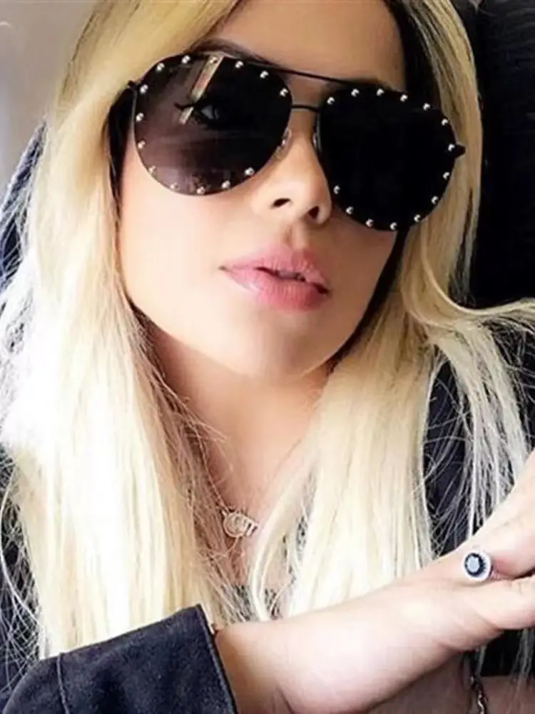 Women's Metal Sunglasses with Clear Tinted Frames — feature 4