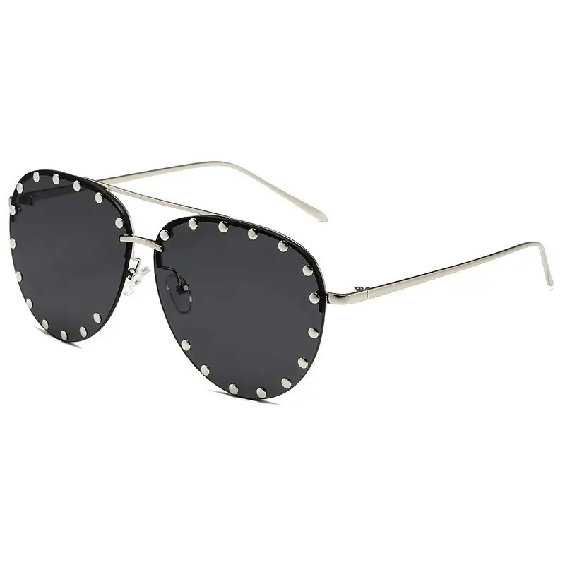 Women's Metal Sunglasses with Clear Tinted Frames - Image 2