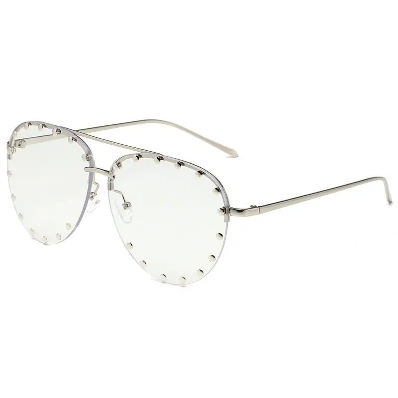 Women's Metal Sunglasses with Clear Tinted Frames - Image 6
