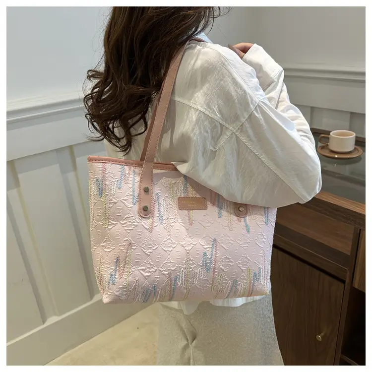 Women's Canvas Embroidered Shoulder Bag Large Capacity 2024 — feature 16