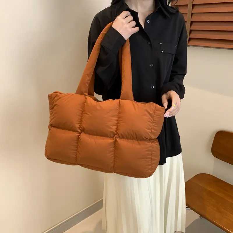 Women's Lavender Puffer Shoulder Bag 2026