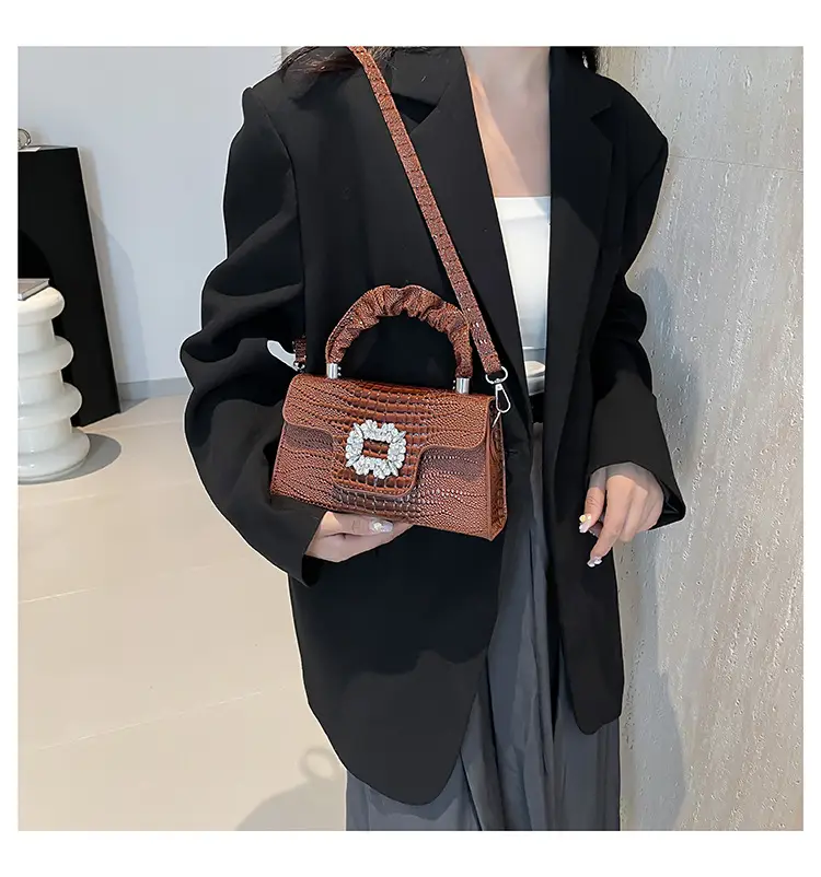 Black Diamond Handbag for Women 2024 — feature 19