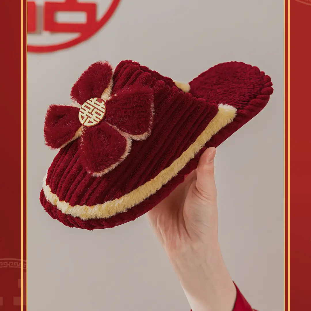 Wedding Slippers 2026 New Festive Red Pair for Newlyweds, Couple's Plush Slippers, Light Luxury Thick-Soled Winter Slippers — feature 10