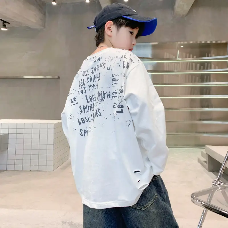 New Boys' Long Sleeve Printed T-Shirt Medium to XL — feature 4