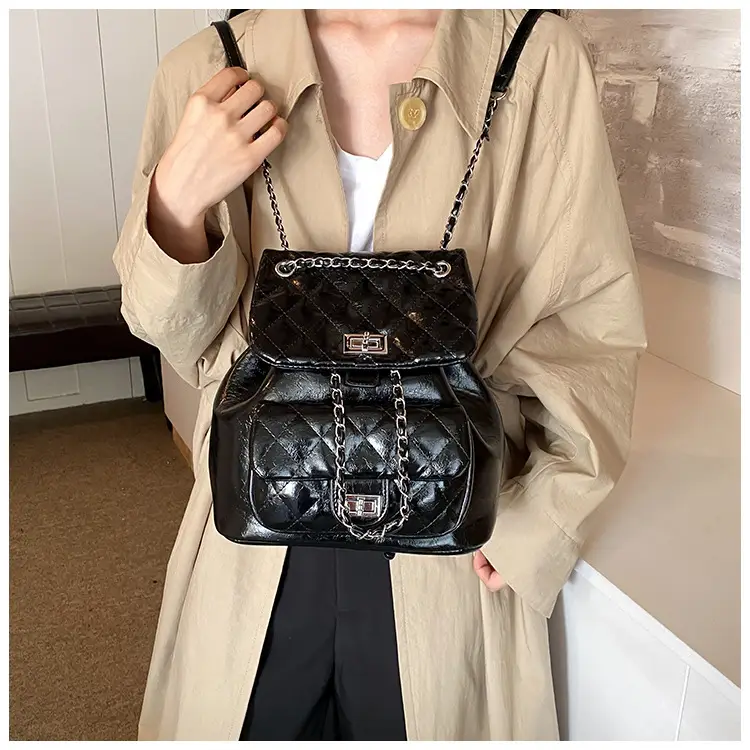 Women's Crossbody Bag Set of 3 with Chain & Textured Design — feature 18