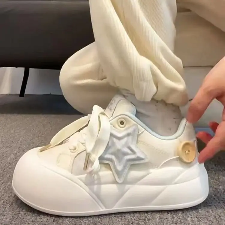Women Star White Thick Sole Sneakers 2024 - Image 4