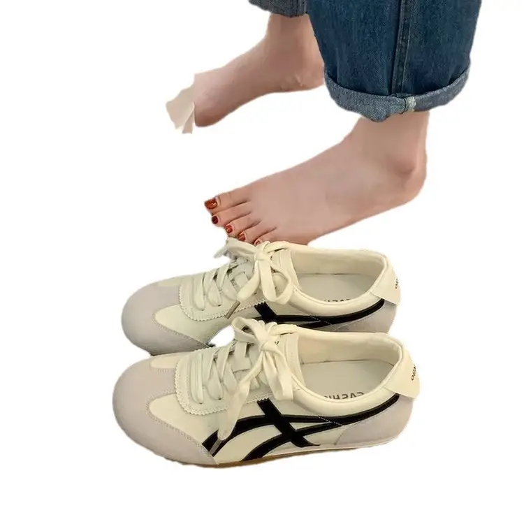 Women's White Casual Training Shoes 2024