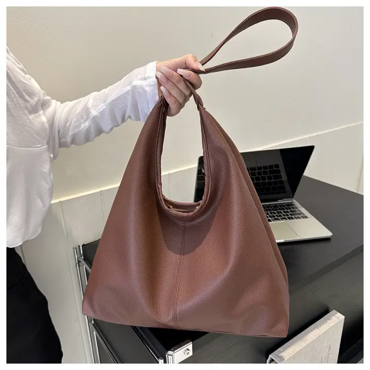 Black Soft Leather Armpit Shoulder Bag for Women — feature 4