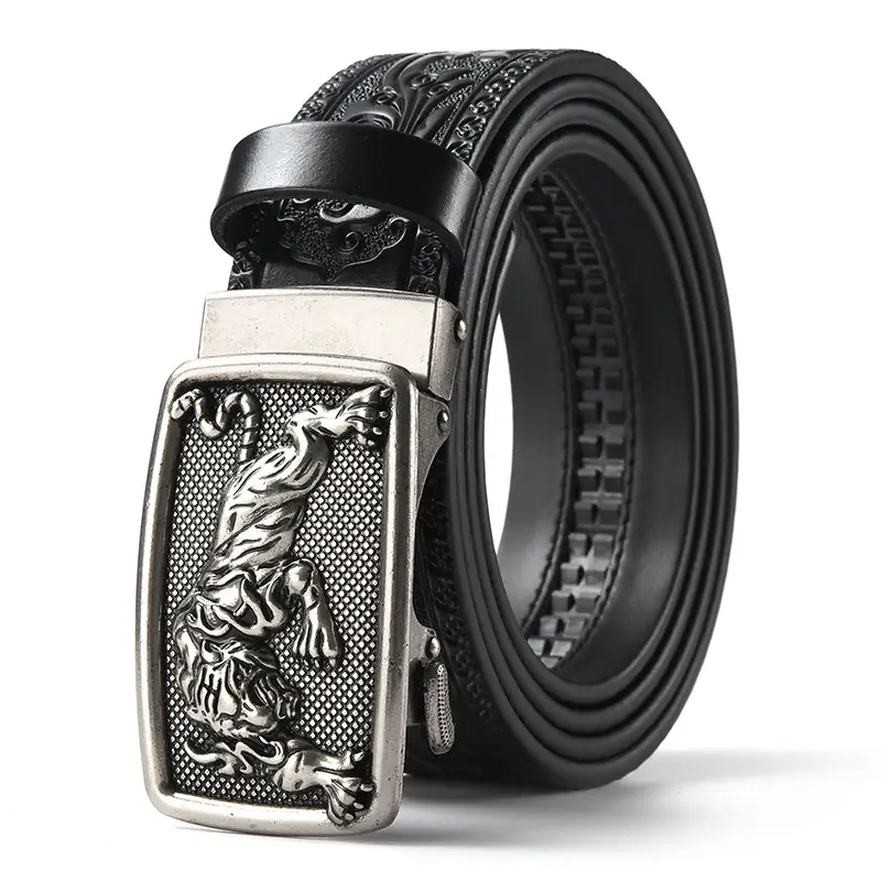 Men's Leather Belt with Gold Carved Buckle - Image 3