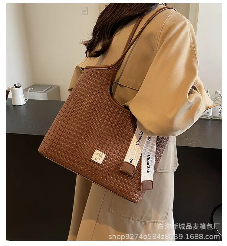 Women Woven Tote Bag Black Large Capacity 2026 — feature 1