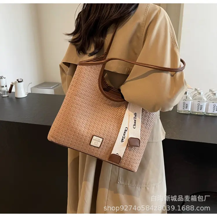Women Woven Tote Bag Black Large Capacity 2026 — feature 16