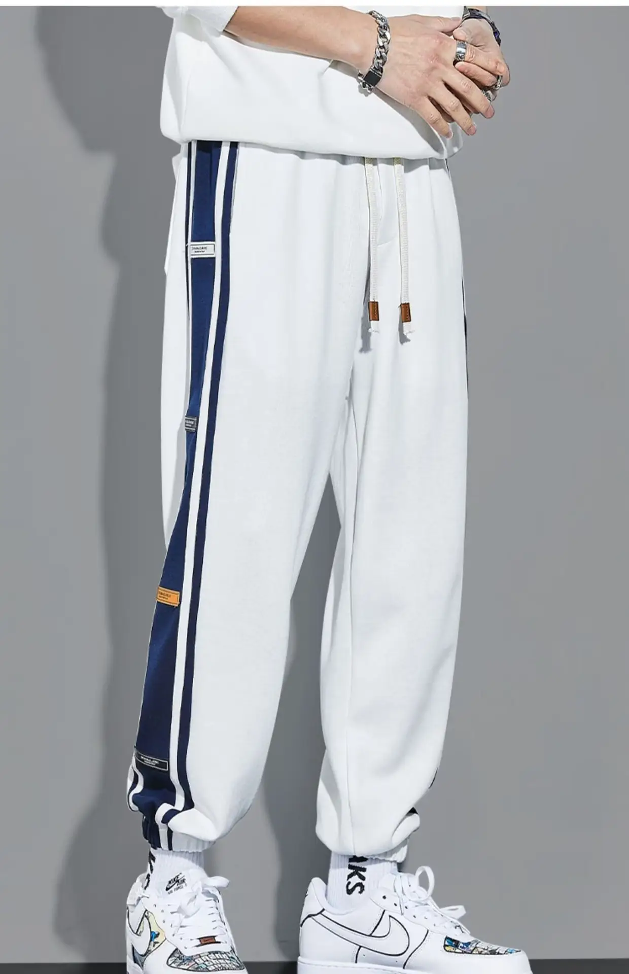 Men Fleece Lined Casual Trousers White Blue Stripes — feature 19