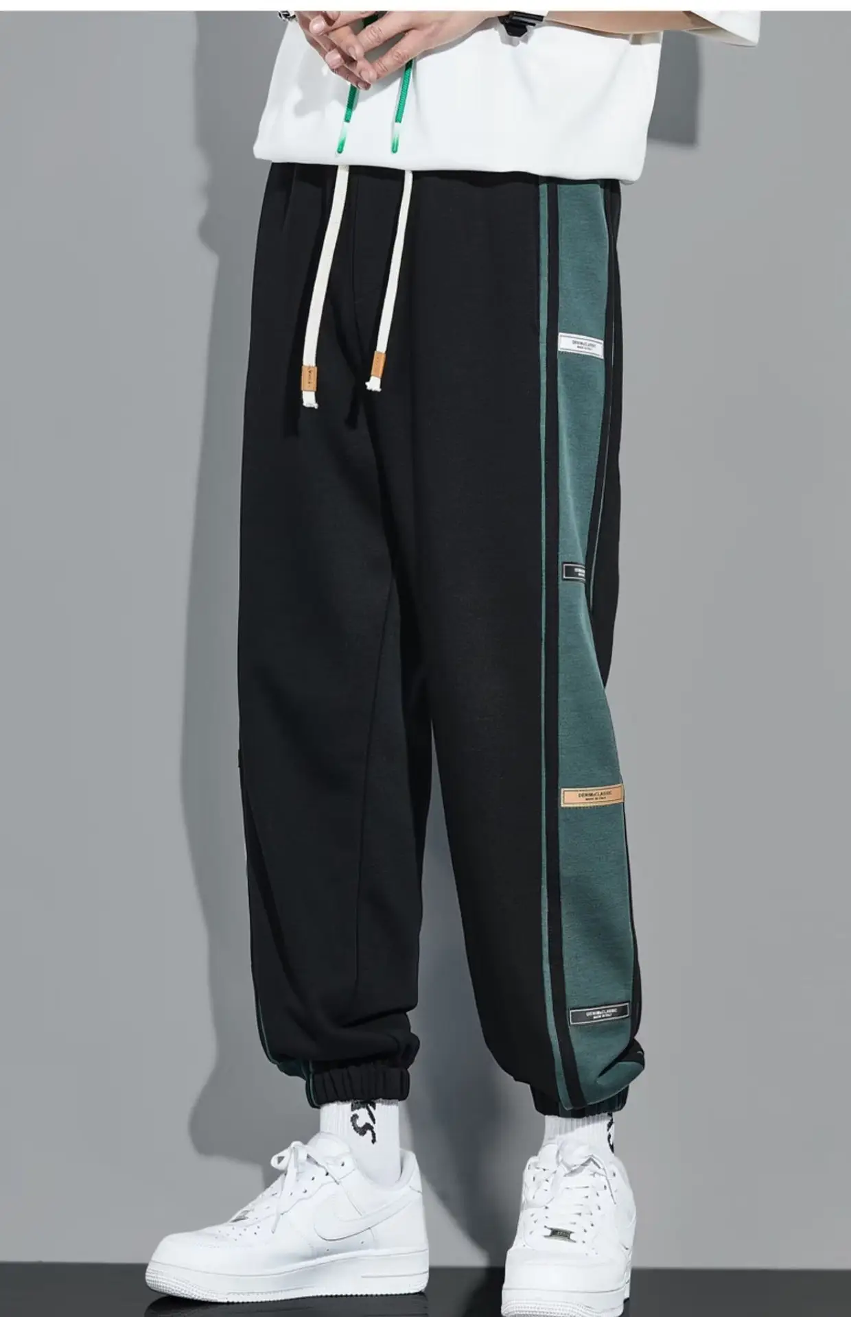 Men Fleece Lined Casual Trousers White Blue Stripes — feature 20