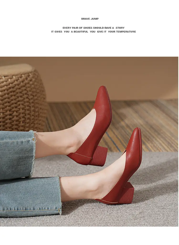 Soft Leather Granny Shoes with Chunky Heels and Pointed Toes, Women's Mid-Heel Shoes, 2024 New Spring and Autumn Versatile Soft Leather Shallow High Heels — feature 39