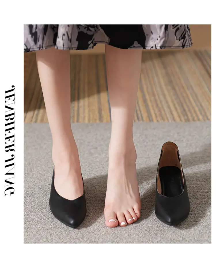 Soft Leather Granny Shoes with Chunky Heels and Pointed Toes, Women's Mid-Heel Shoes, 2024 New Spring and Autumn Versatile Soft Leather Shallow High Heels — feature 47