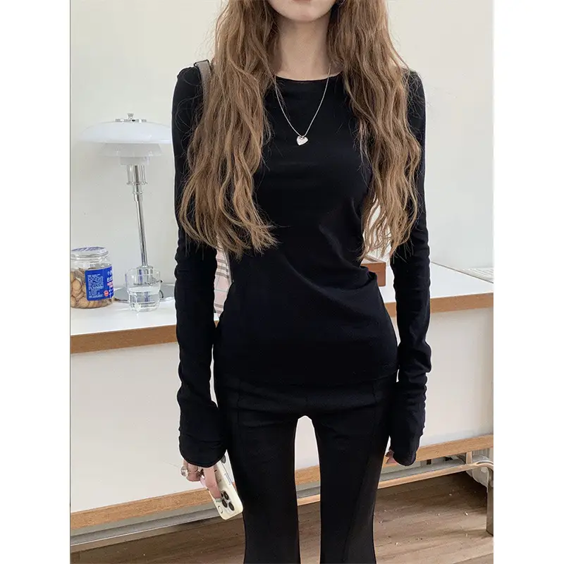 White Base Shirt for Women, Thin and Slightly See-Through Long-Sleeve T-Shirt, Sun Protection Cover-Up, Spring 2026, Slim Fit, Simple Top