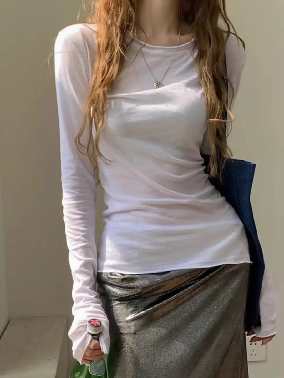 White Base Shirt for Women, Thin and Slightly See-Through Long-Sleeve T-Shirt, Sun Protection Cover-Up, Spring 2026, Slim Fit, Simple Top — feature 1