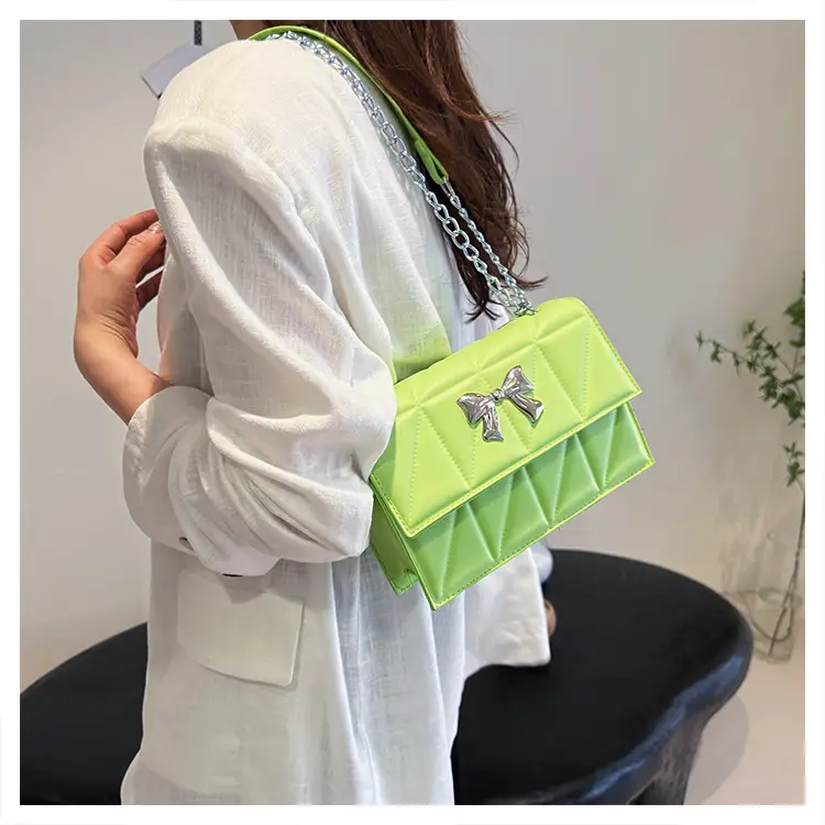 Blue Rhombic Chain Shoulder Bag 2024 New Style — feature 12
