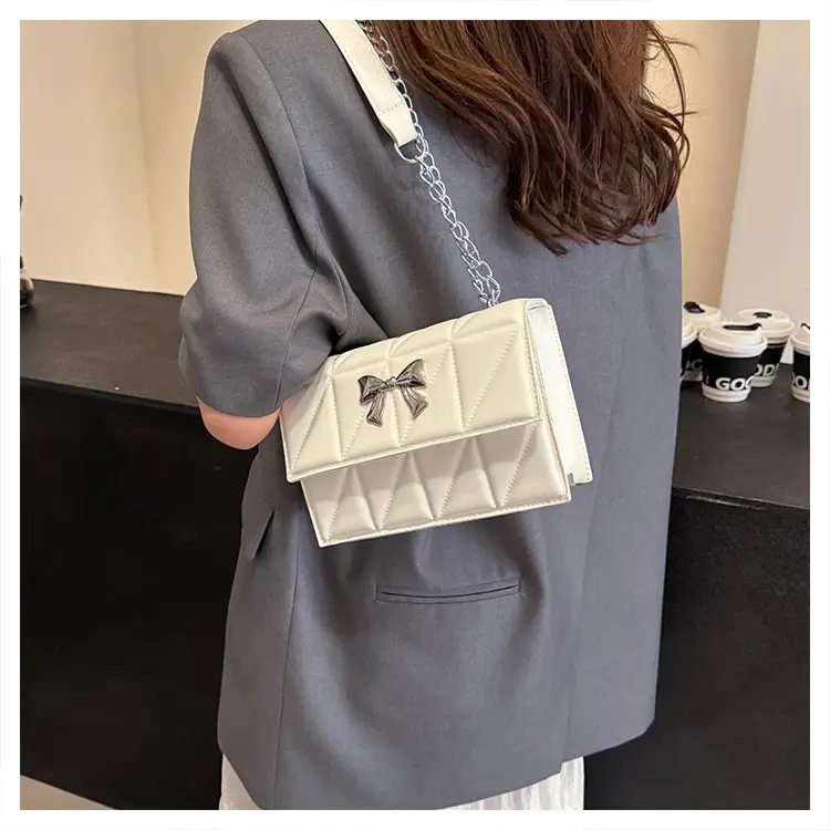 Blue Rhombic Chain Shoulder Bag 2024 New Style — feature 20