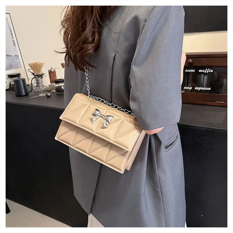 Blue Rhombic Chain Shoulder Bag 2024 New Style — feature 22