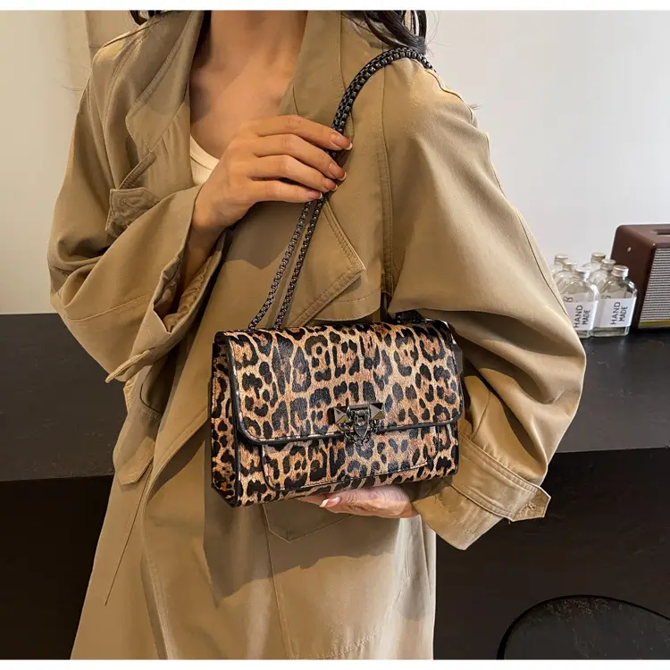 Leopard Print 2024 Women's Chain Shoulder Bag — feature 11