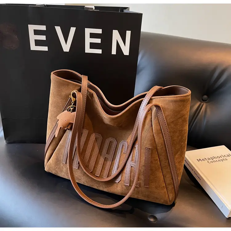 High-End Retro Brown Shoulder Bag for Women 2026 — feature 14