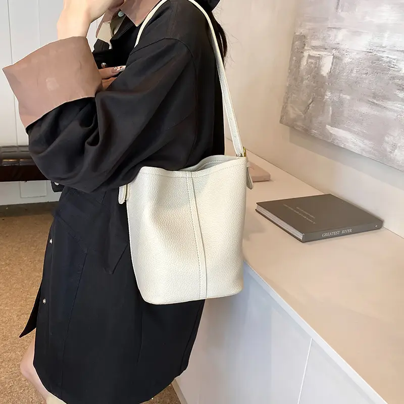 Women's Beige Crossbody Bag for Summer Commute - Image 2