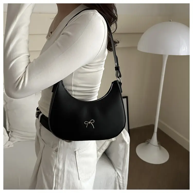 Women's White Crescent Shoulder Bag 2024 Autumn — feature 10