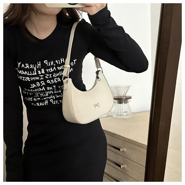 Women's White Crescent Shoulder Bag 2024 Autumn — feature 18