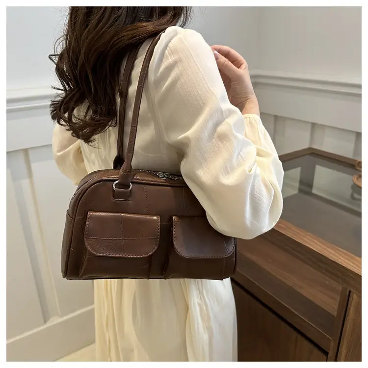 Women's Brown Leather Tote Bag with 2 Front Pockets — feature 19