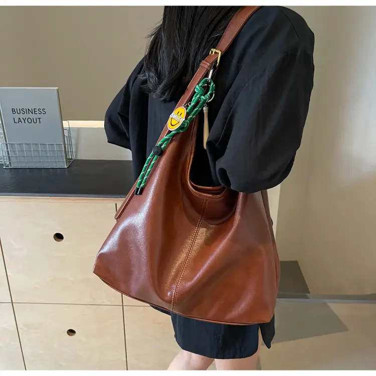 Vintage Women's Shoulder Tote Bag 2024 Large Capacity Brown — feature 22