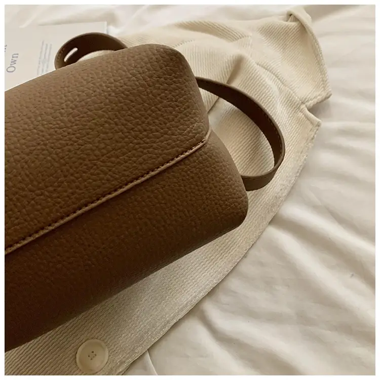Crossbody Bag Women Large Capacity Tan 2026 — feature 20