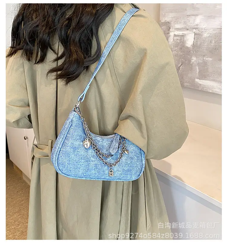 Silver French Commuter Chain Crossbody Bag for Women — feature 1