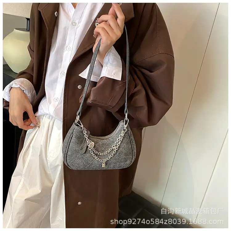 Silver French Commuter Chain Crossbody Bag for Women — feature 19