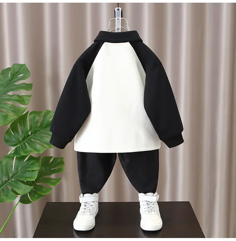 Boys Raglan Sleeve T-Shirt White Black 2024 — feature 6
