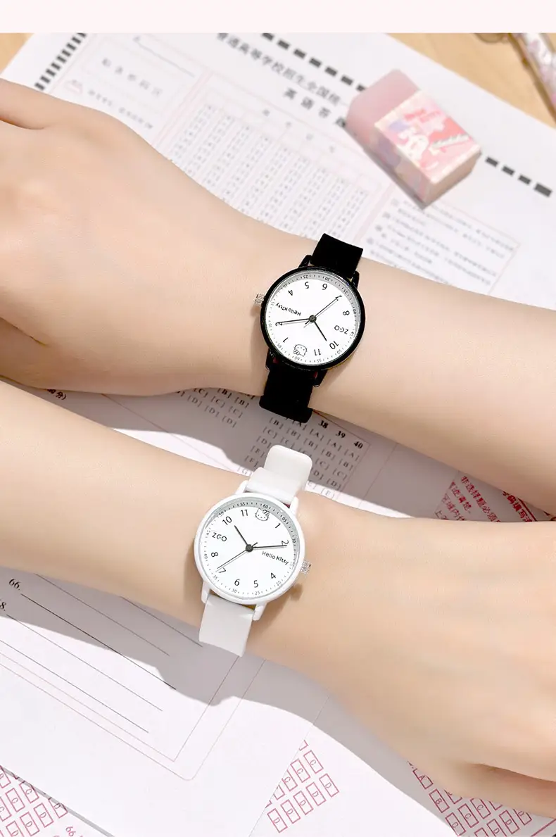 Silent Quartz Hello Kitty Watch for Girls Blue — feature 13