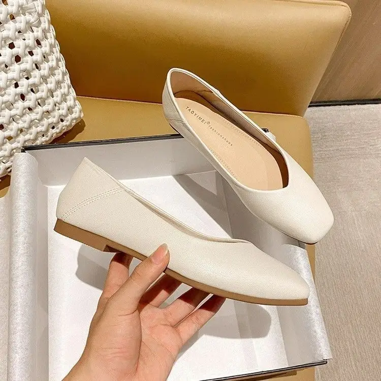 Women's Beige Leather Slip-On Flats 2024 - Image 5