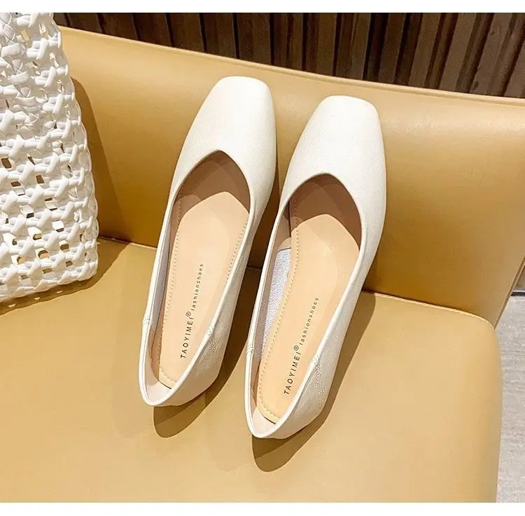Women's Beige Leather Slip-On Flats 2024 — feature 11