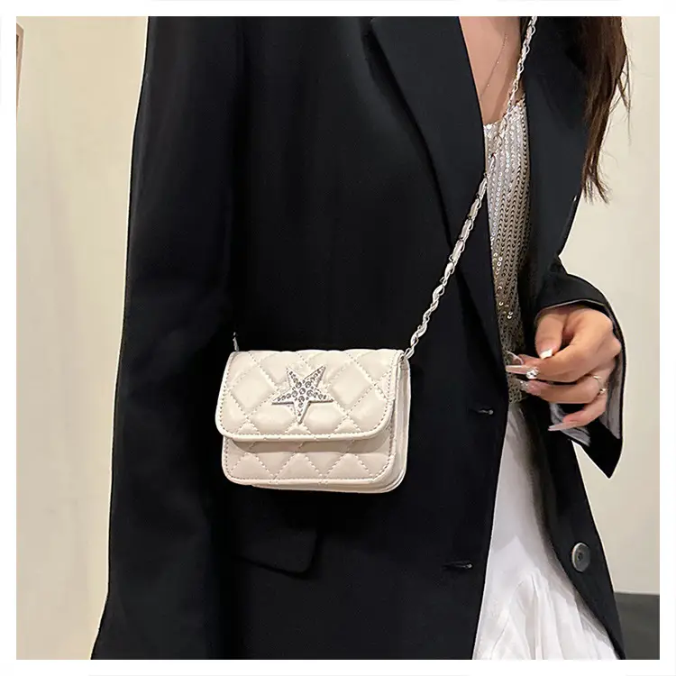 Black Star Chain Crossbody Bag for Women — feature 16