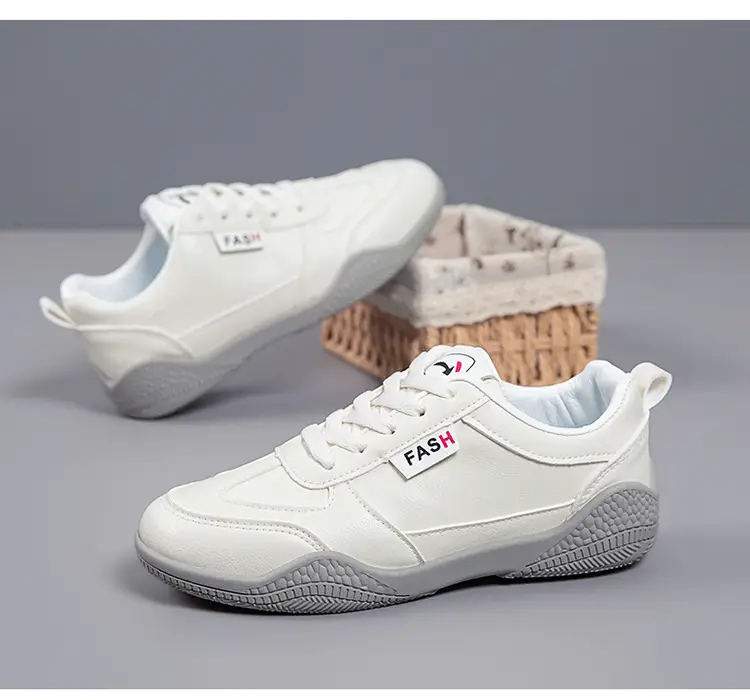 2026 New Spring Leather White Shoes for Women, Korean Style Versatile Casual Shoes, Soft-Soled Breathable Sports Running Shoes — feature 27