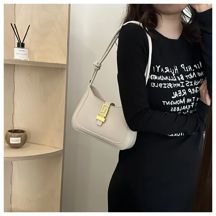 Brown Vintage Textile Shoulder Bag for Women — feature 42