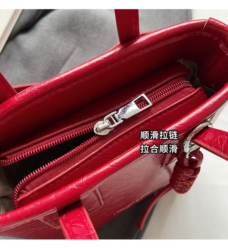 Red Nylon Bucket Bag for Women 2024 Summer — feature 5