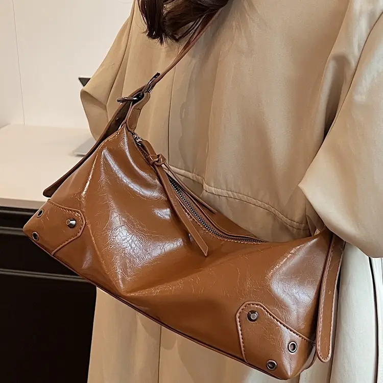 2024 Women's White Shoulder Crossbody Bag with Metal Buckle - Image 7
