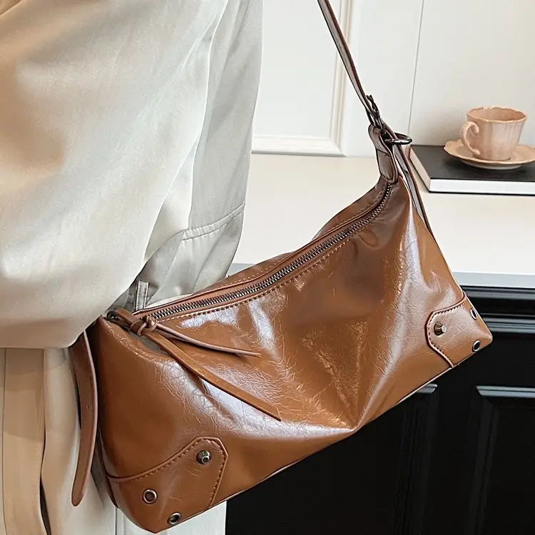 2024 Women's White Shoulder Crossbody Bag with Metal Buckle - Image 9