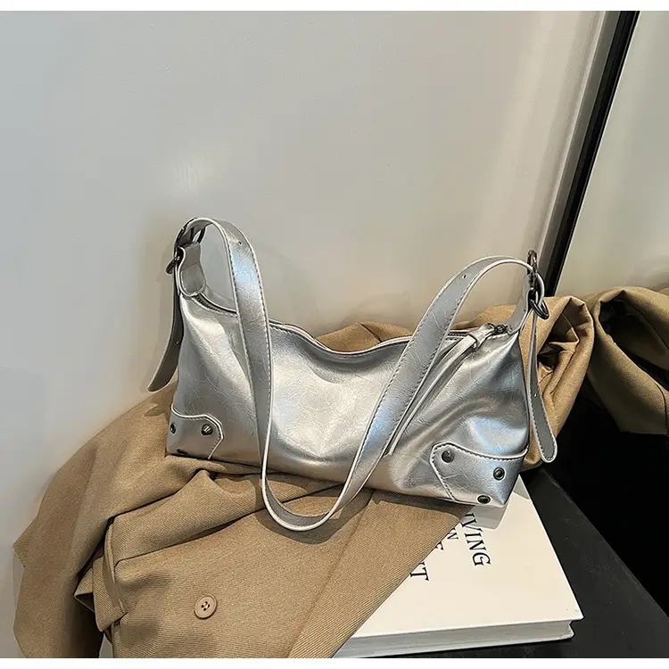 2024 Women's White Shoulder Crossbody Bag with Metal Buckle — feature 17