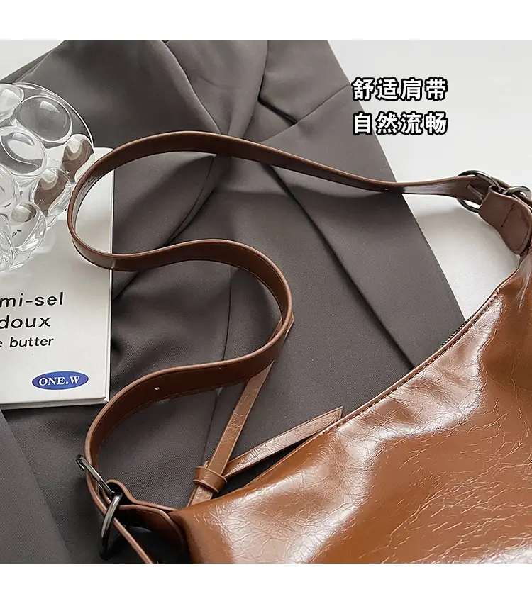 2024 Women's White Shoulder Crossbody Bag with Metal Buckle — feature 2