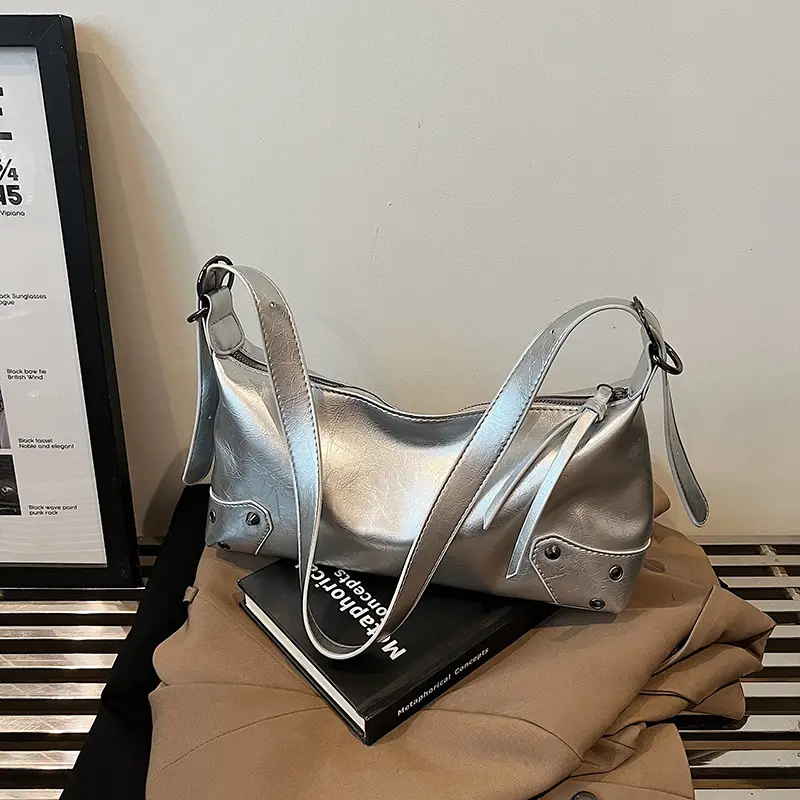 2024 Women's White Shoulder Crossbody Bag with Metal Buckle - Image 6