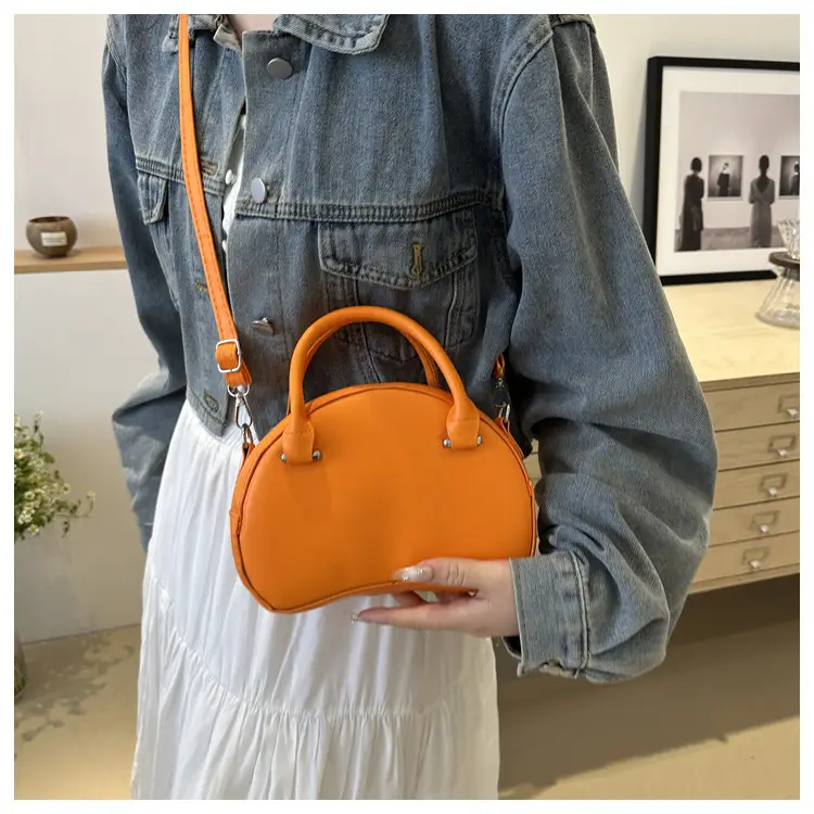 Korean Style Black Textured Shoulder Crossbody Bag 2024 — feature 28