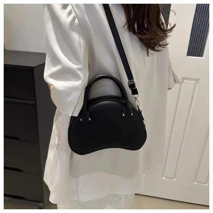 Korean Style Black Textured Shoulder Crossbody Bag 2024 — feature 32