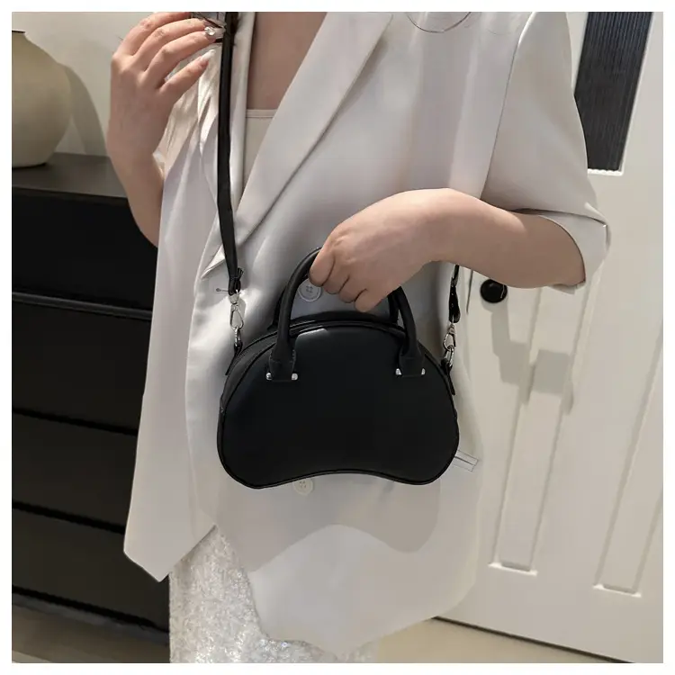 Korean Style Black Textured Shoulder Crossbody Bag 2024 — feature 33